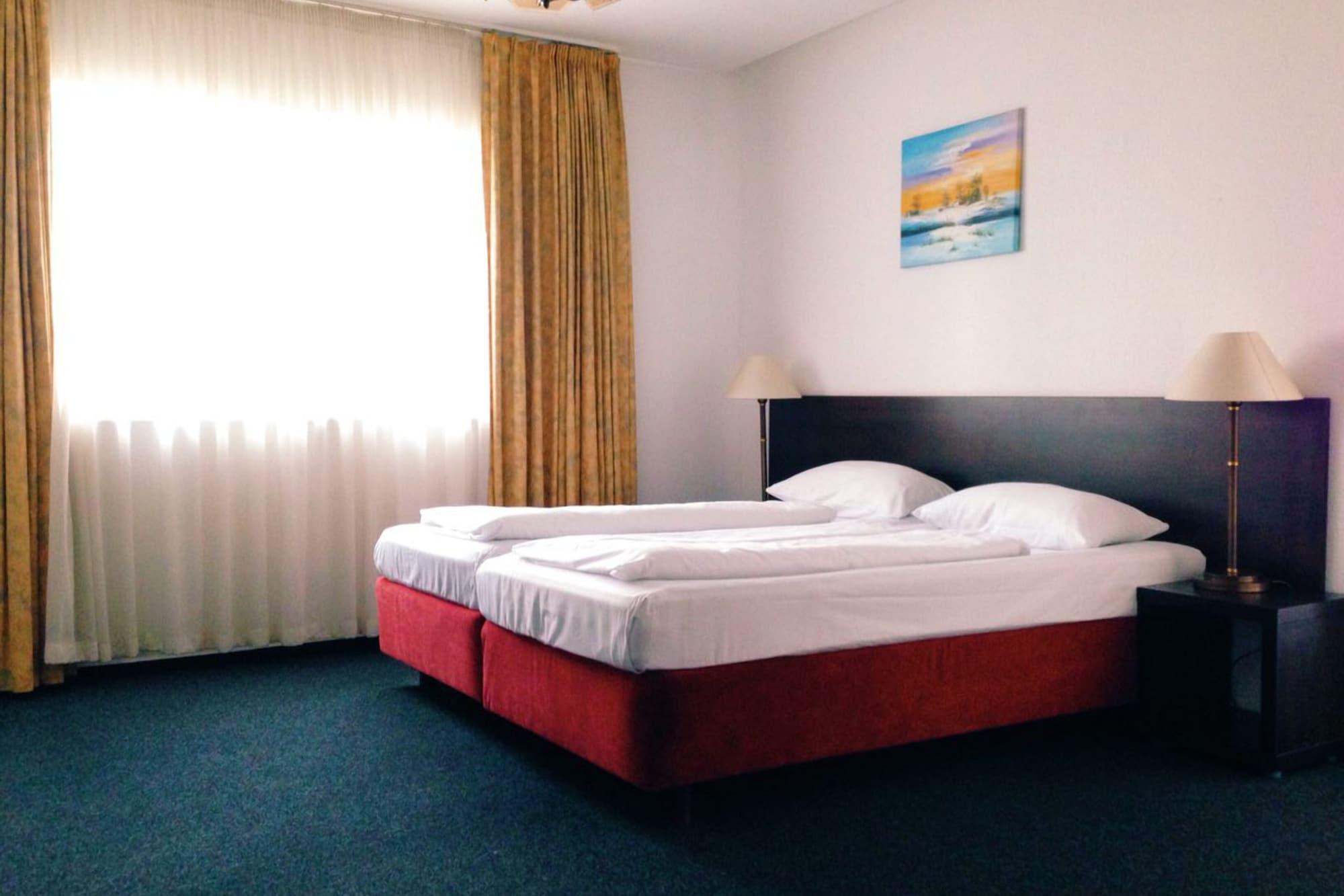 Vega Aparthotel 3*