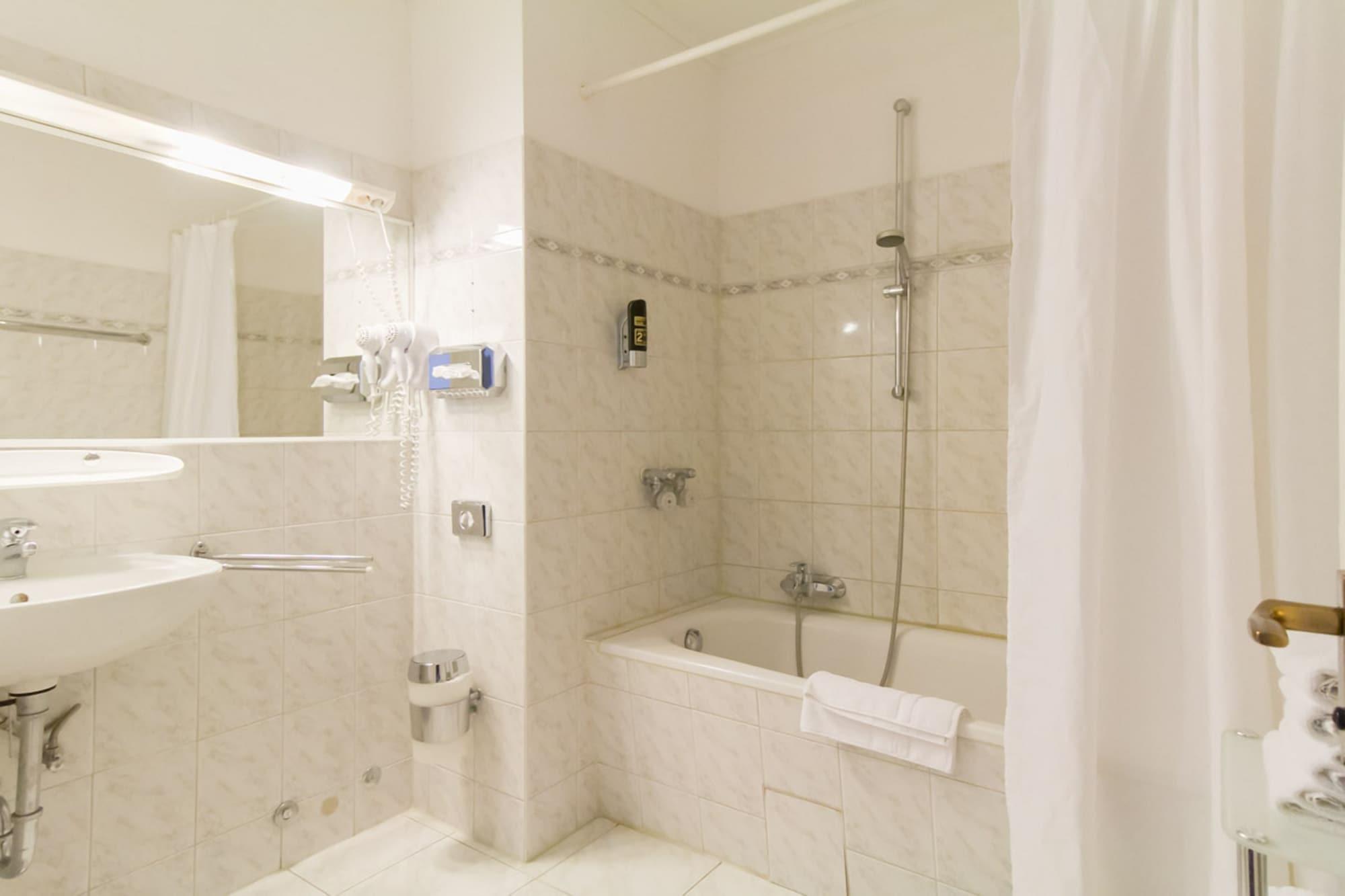 Aparthotel Vega 3*